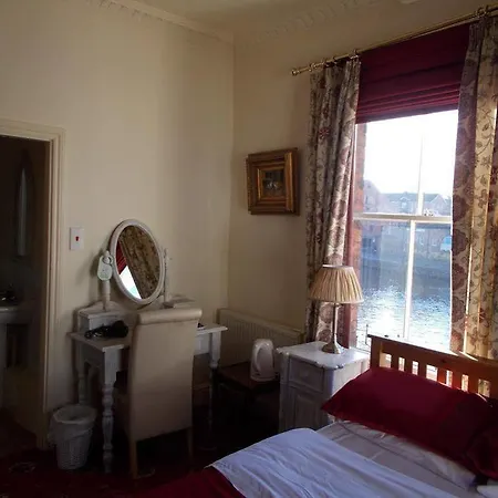 Waterfront 3* York